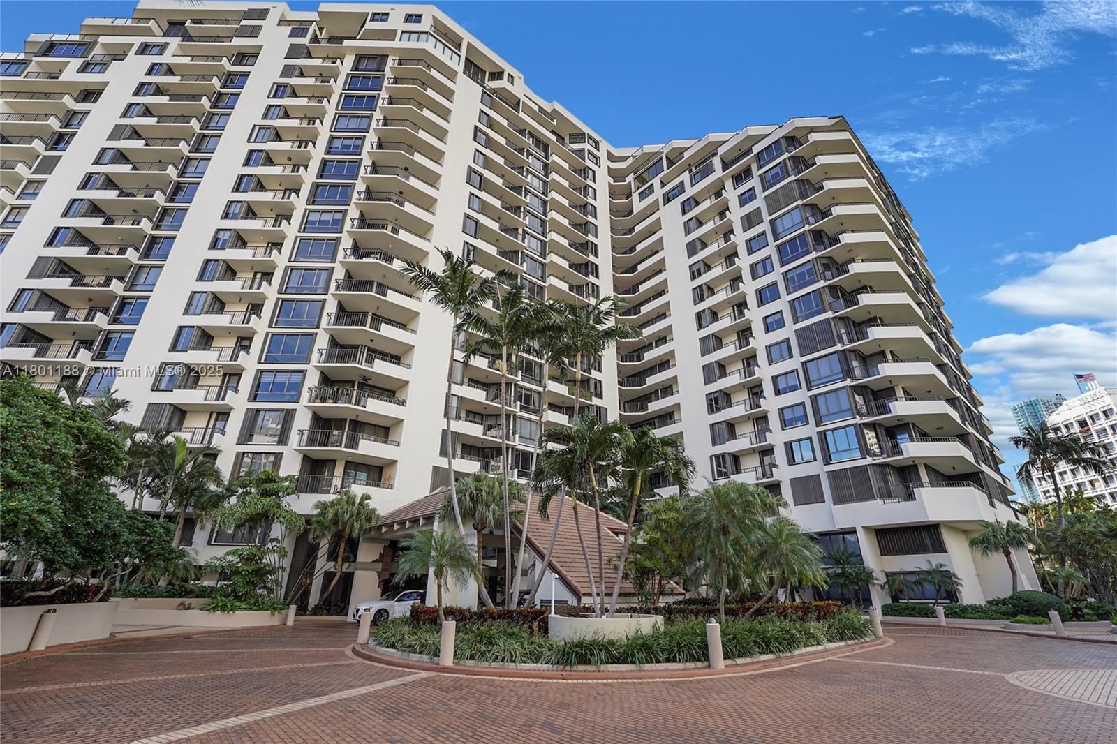 520 Brickell Key Dr A1015 Property Photo 1