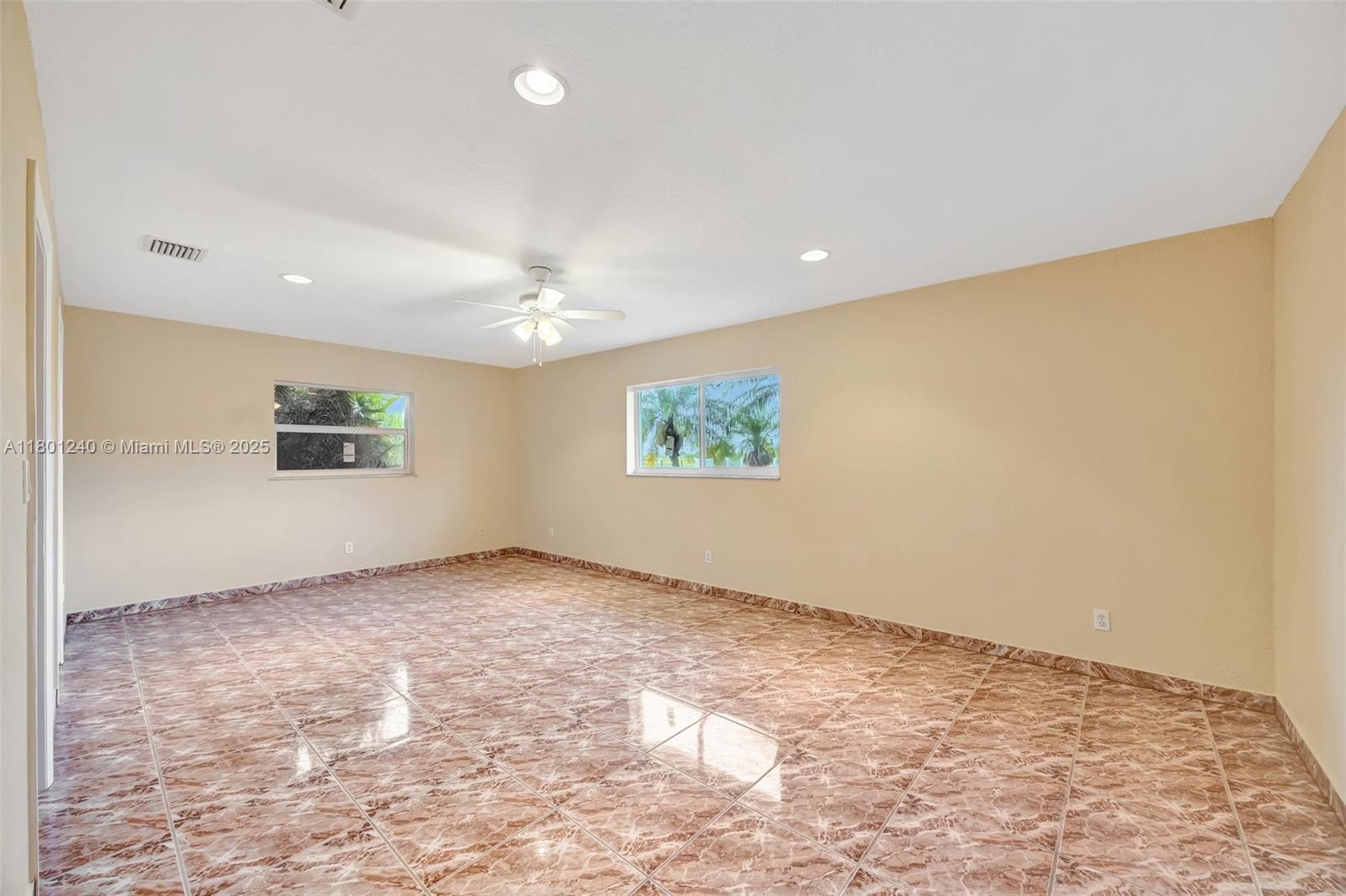 20707 Sw 240th St Property Photo 10