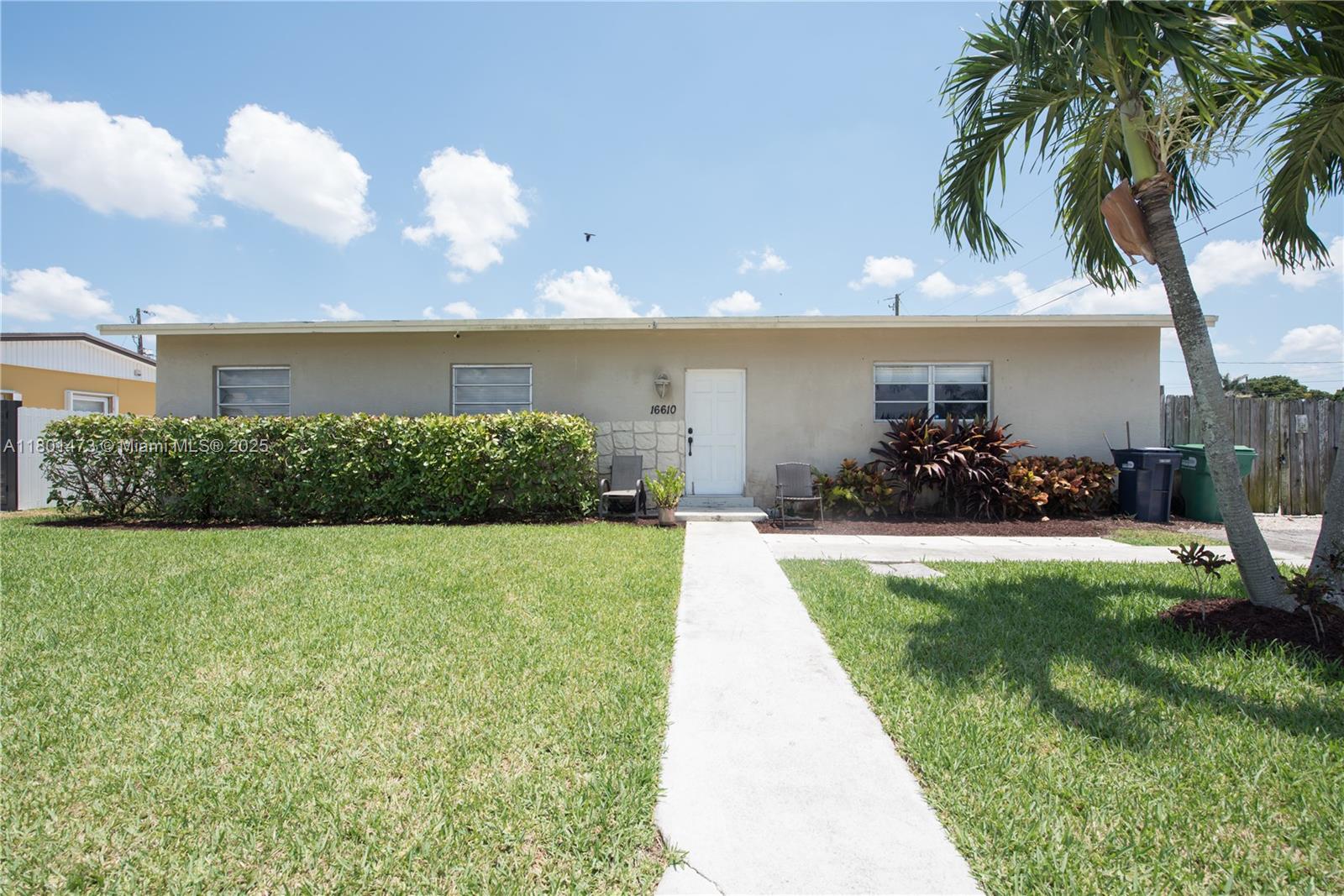 16610 SW 294th Ter Property Photo 1