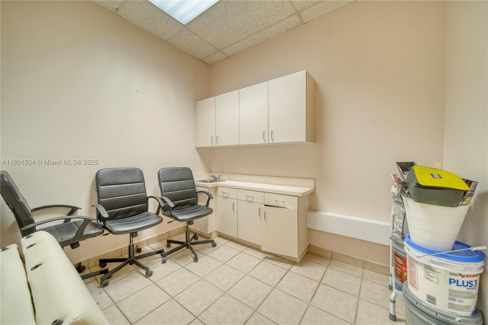 Spaces For Lease In Coral Springs Shopping Center Property Photo 7