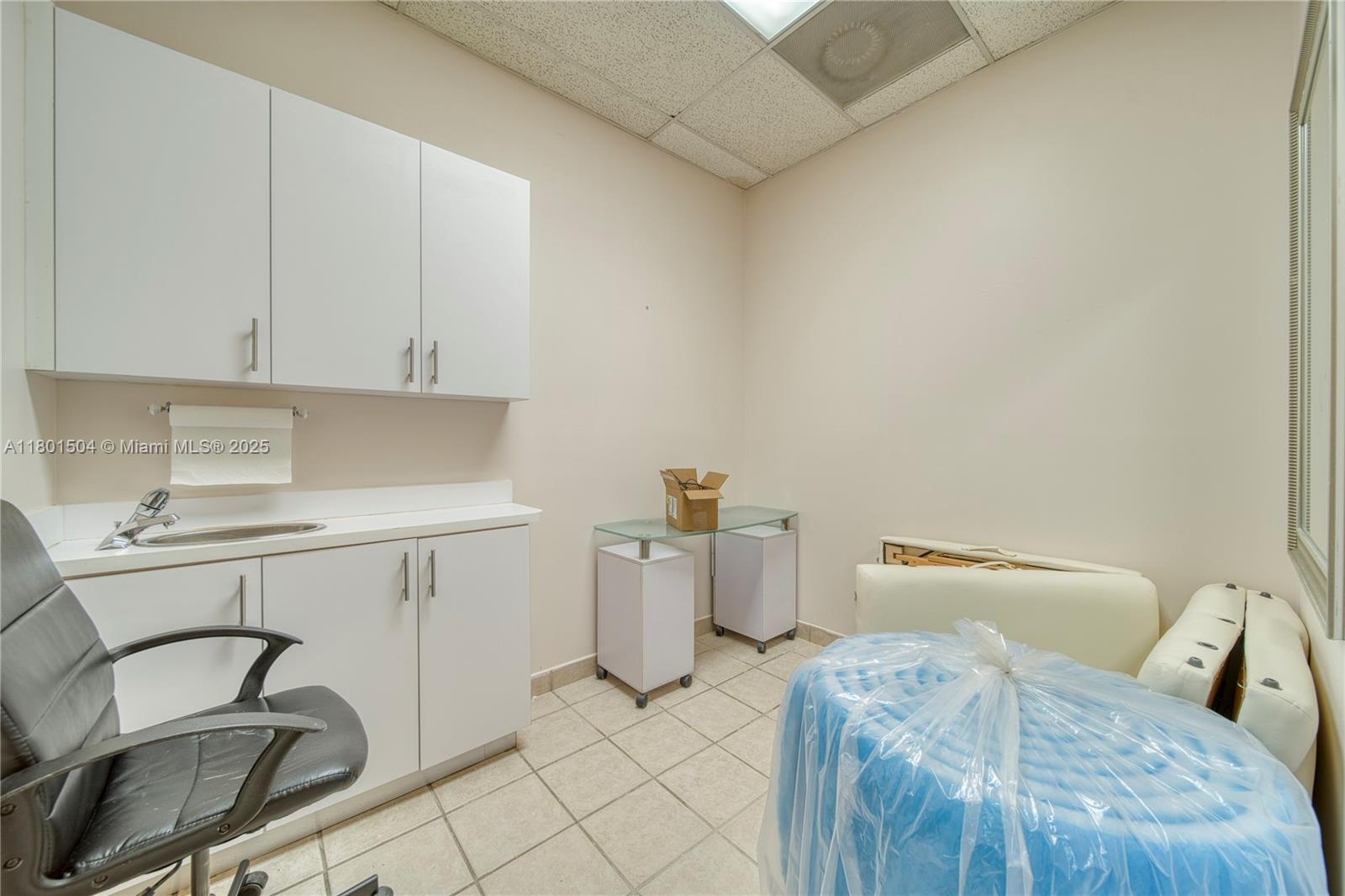 Spaces For Lease In Coral Springs Shopping Center Property Photo 9