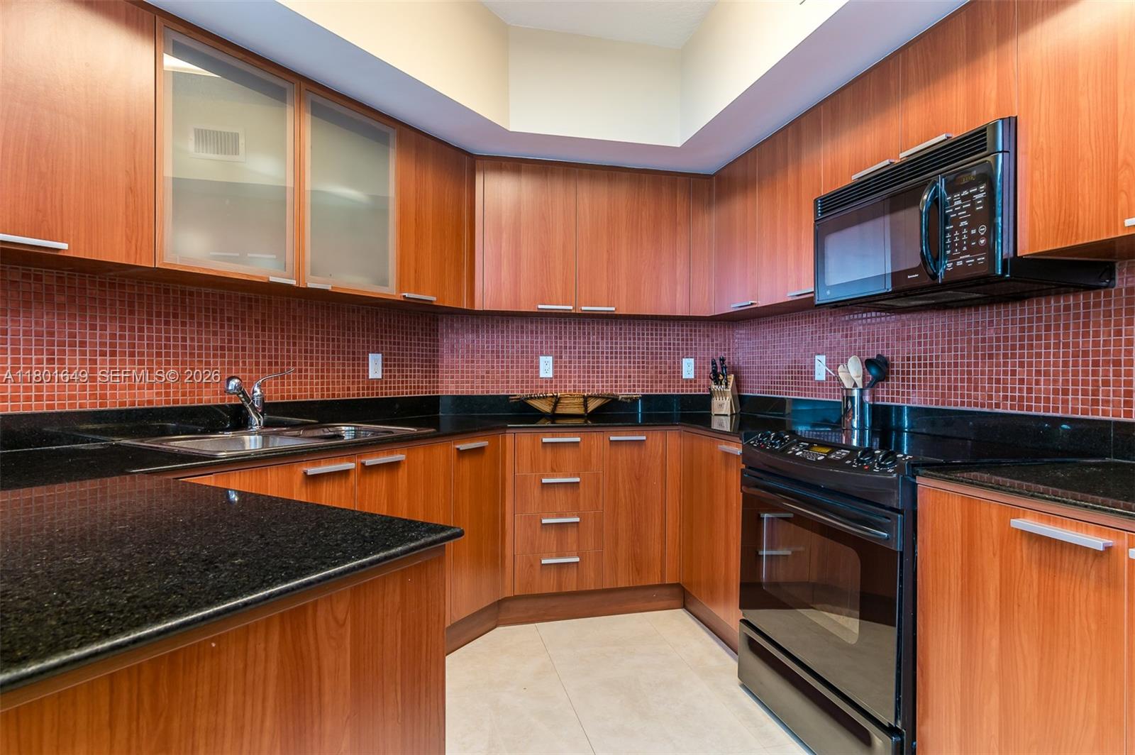 16699 Collins Ave 3401 Property Photo 10