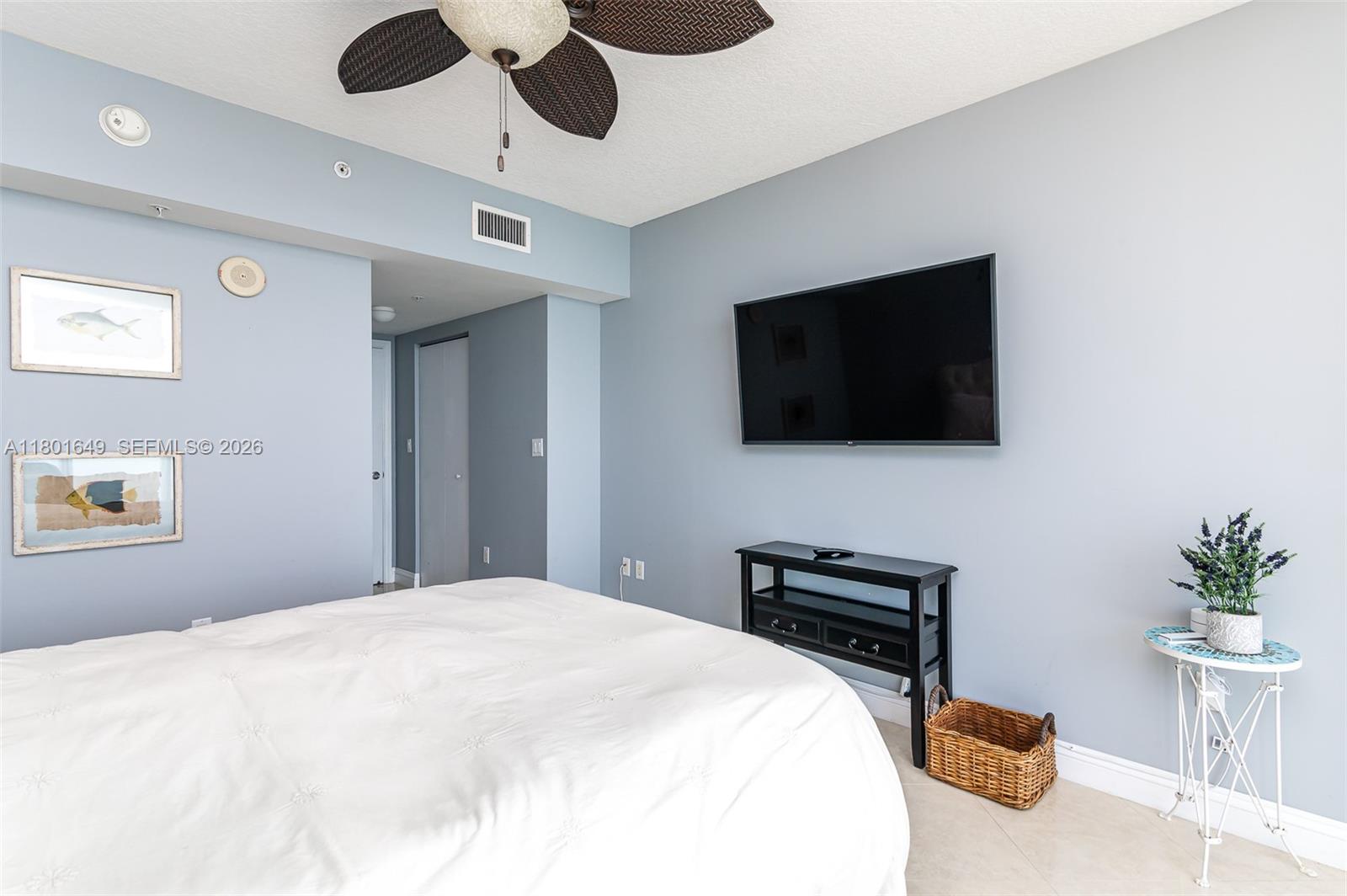 16699 Collins Ave 3401 Property Photo 17