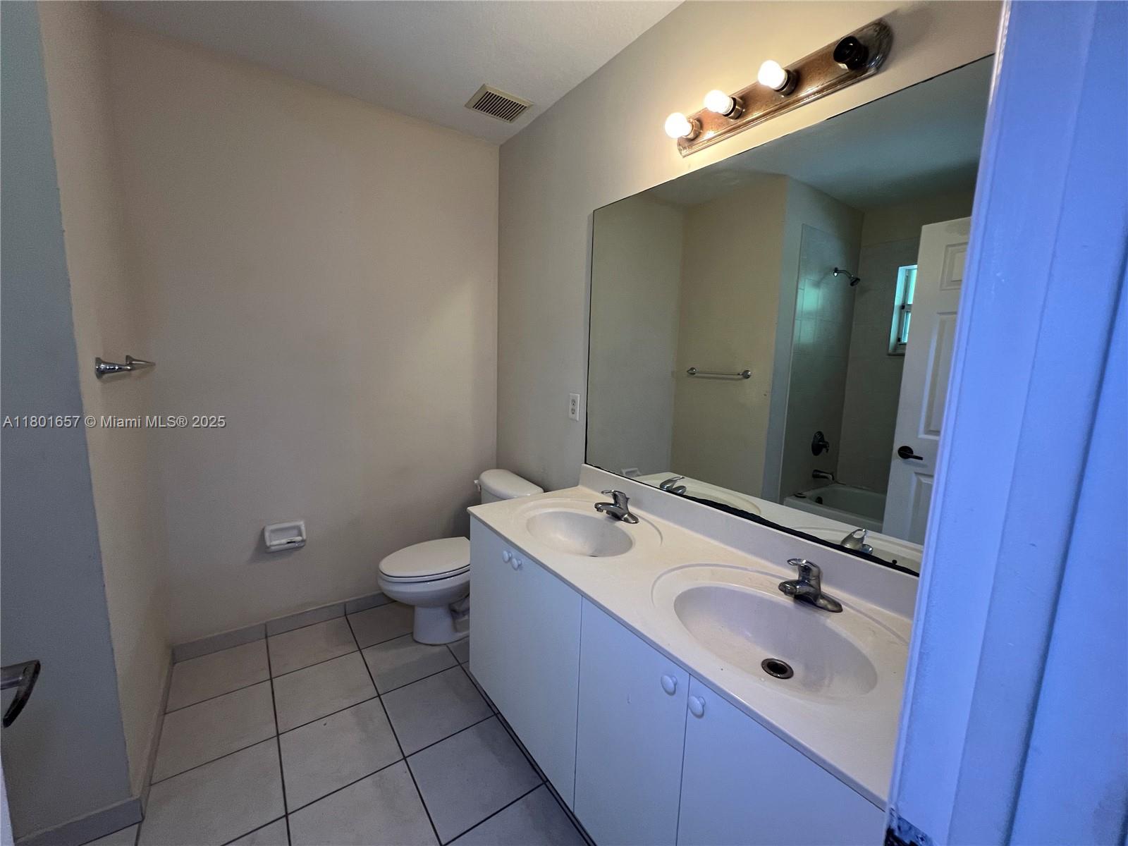14116 Sw 260th St 102 Property Photo 17