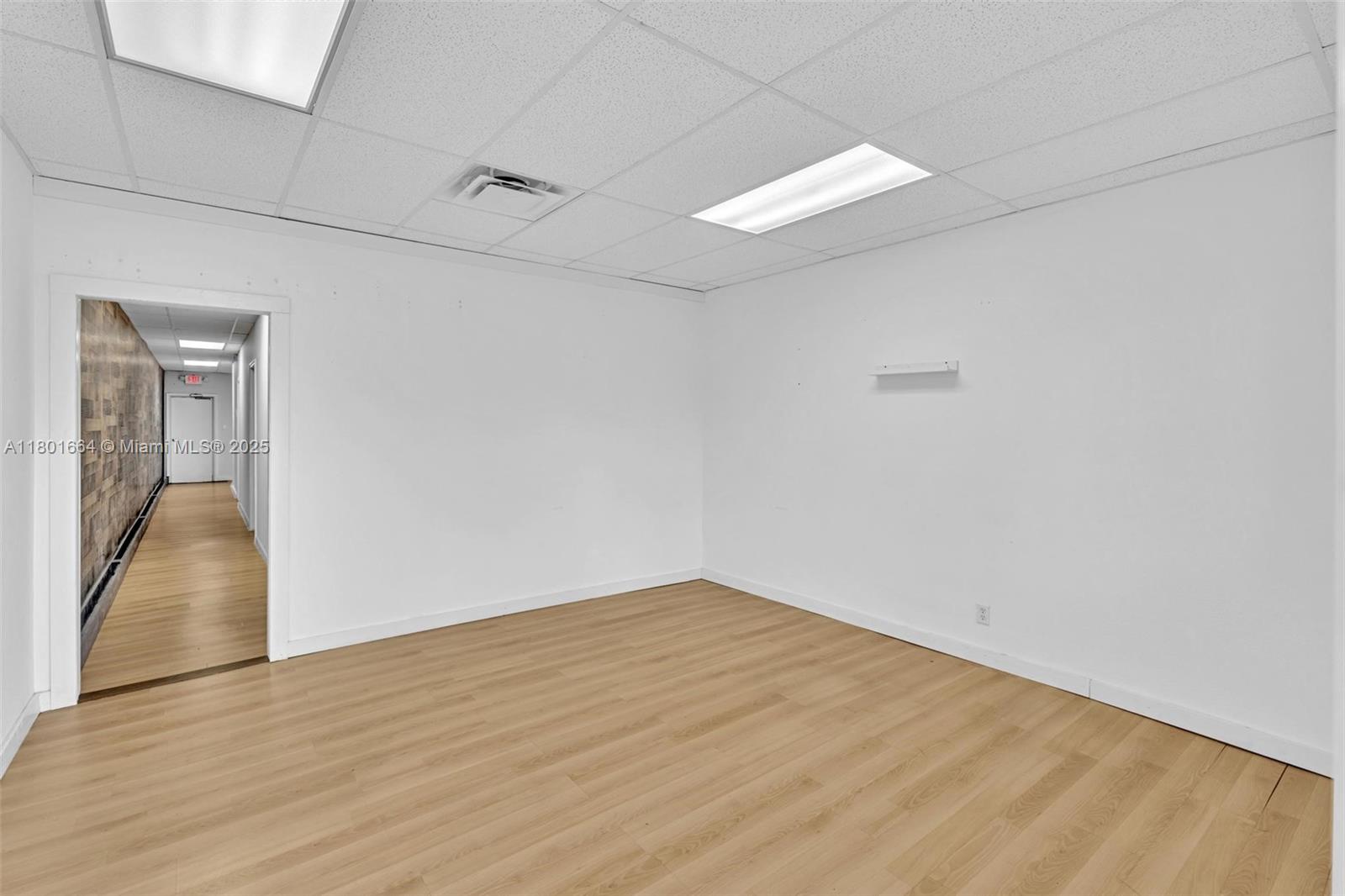 5130 N Federal Hwy 6 Property Photo 6