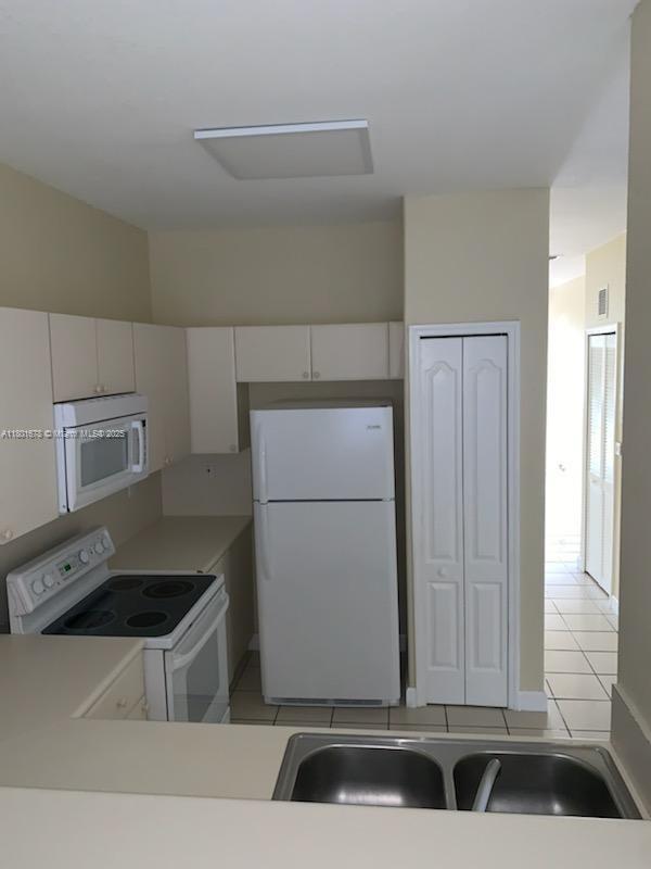 1539 Se 27th St 106 Property Photo 13