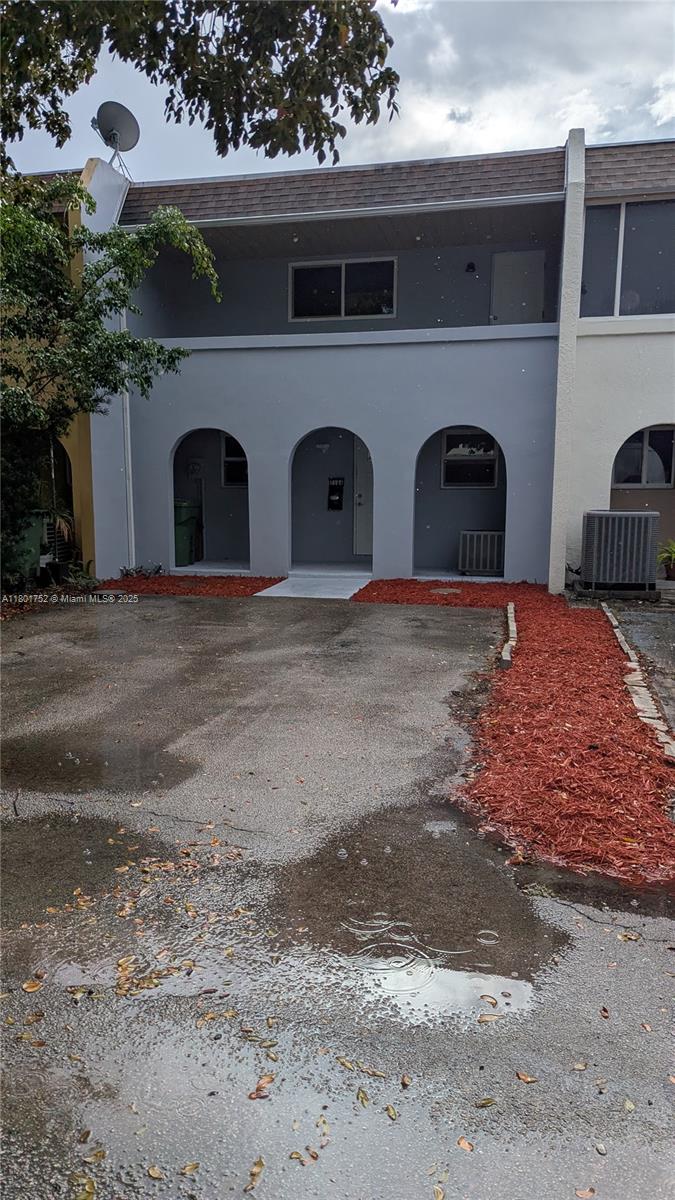 7184 W 3rd Ave Property Photo