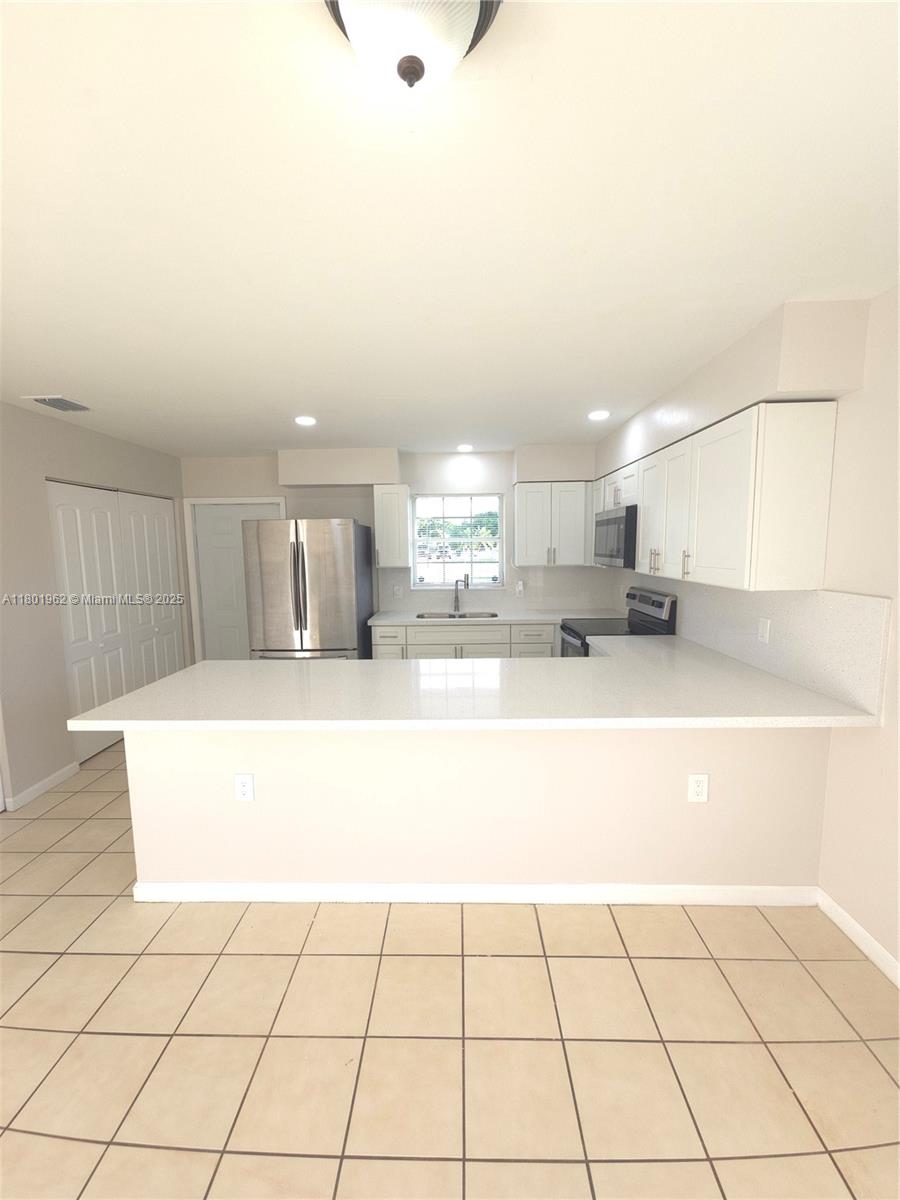 712 Sw 6 St Property Photo 10
