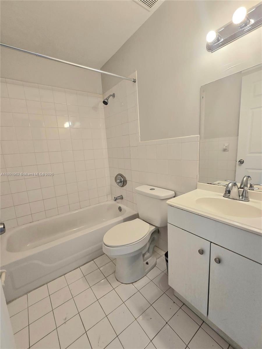 712 Sw 6 St Property Photo 14