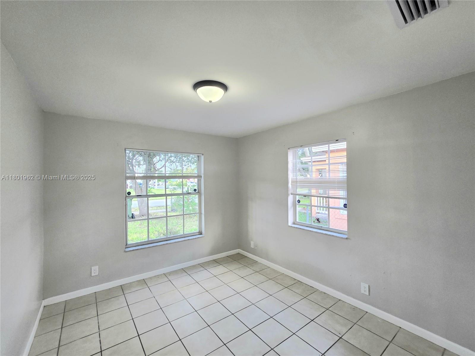 712 Sw 6 St Property Photo 20