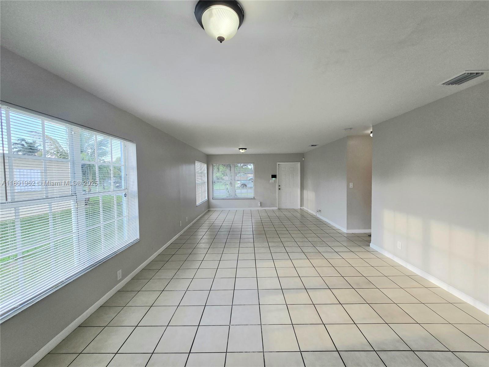 712 Sw 6 St Property Photo 22