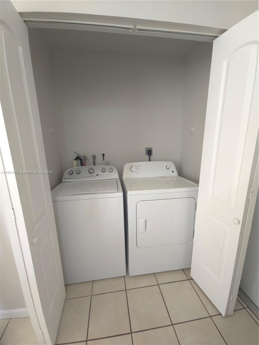 712 Sw 6 St Property Photo 25