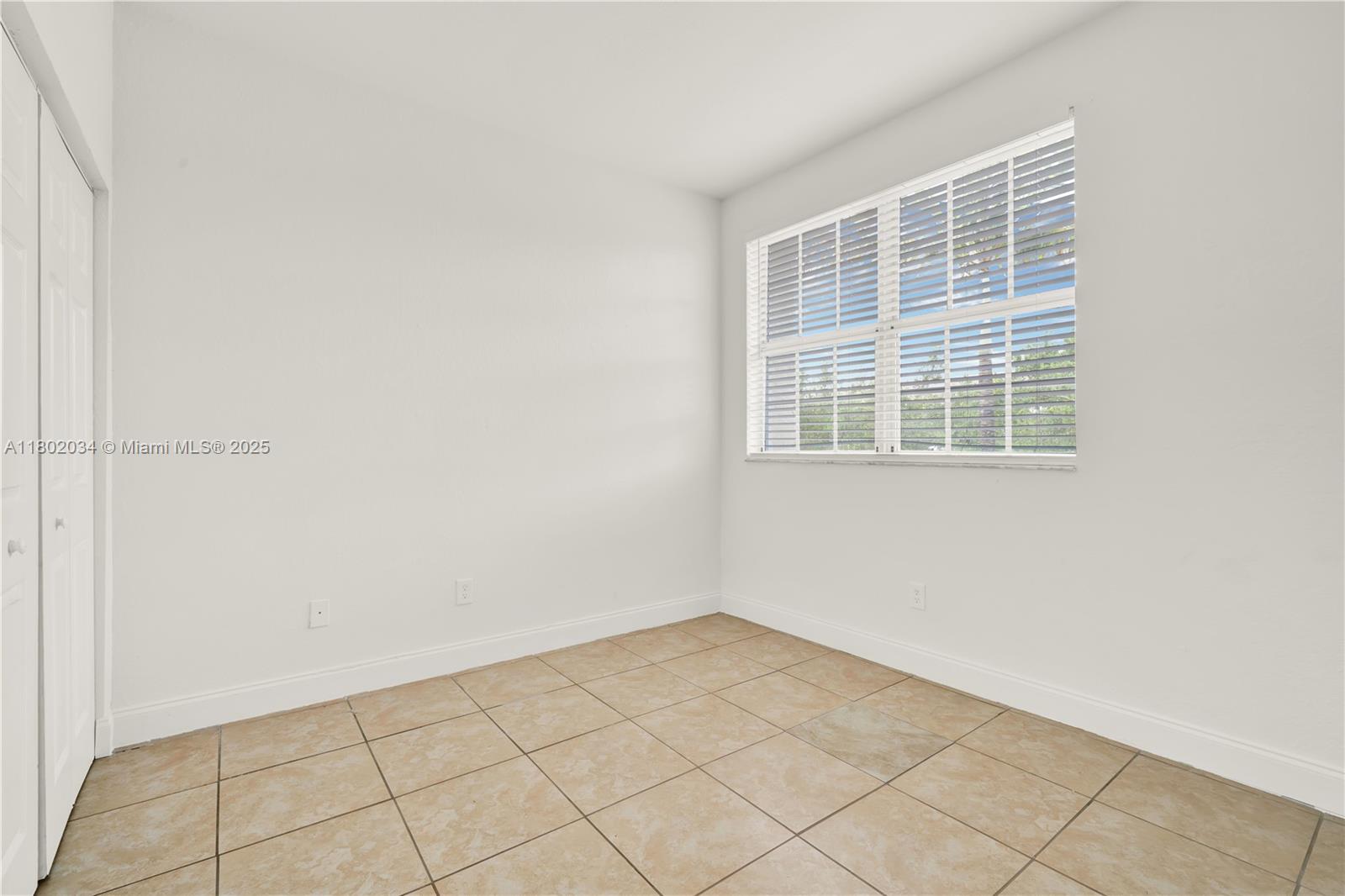 677 Ne 21st Ter Property Photo 17