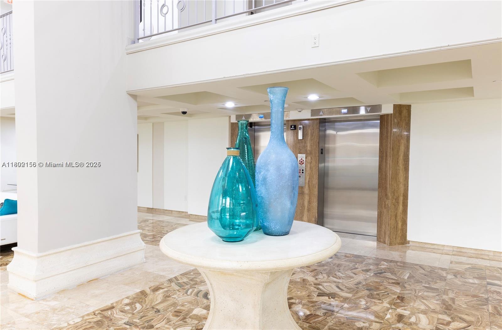 6061 Collins Ave 7d Property Photo 32