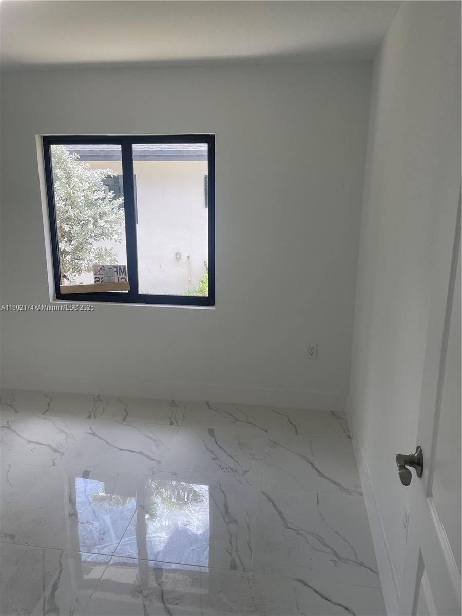 210 Sw 3rd St 210 Property Photo 16