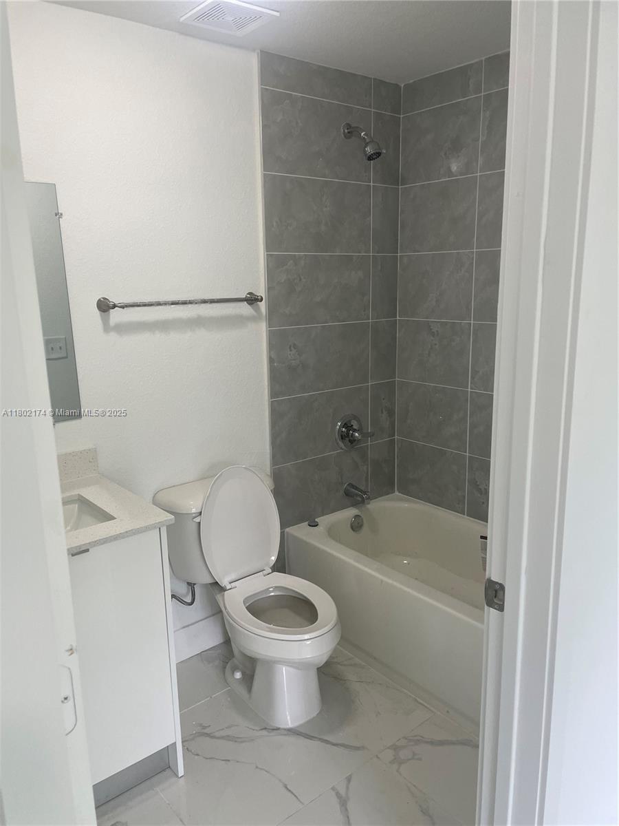 210 Sw 3rd St 210 Property Photo 18
