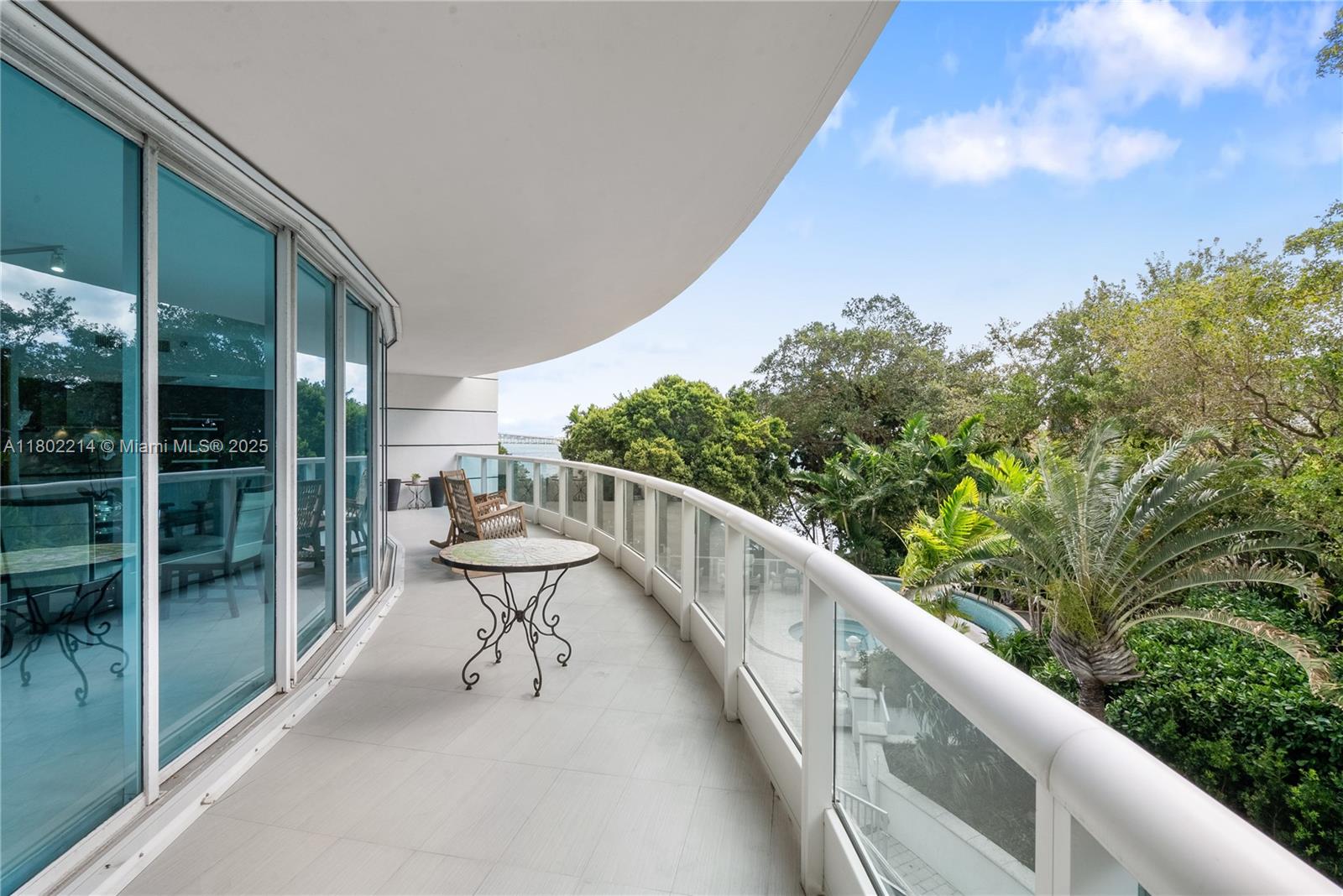 2127 Brickell Ave 502 Property Photo 1