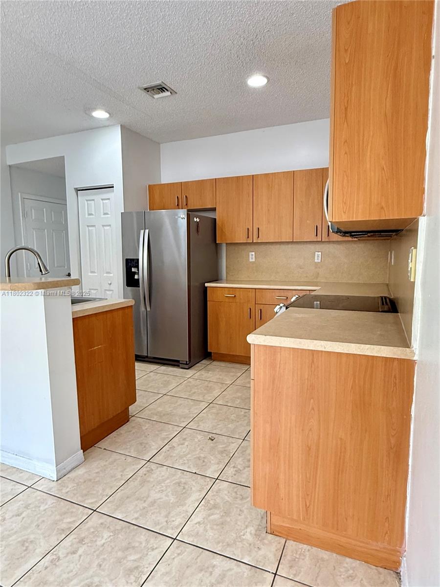 947 Ne 42nd Ter 947 Property Photo 10