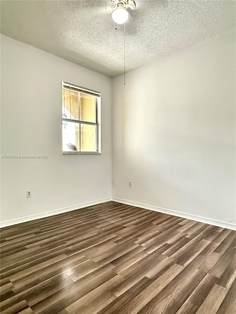 947 Ne 42nd Ter 947 Property Photo 17
