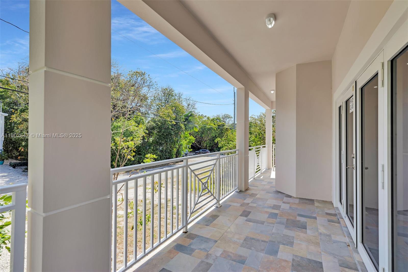 14 Tarpon Ave Property Photo 2