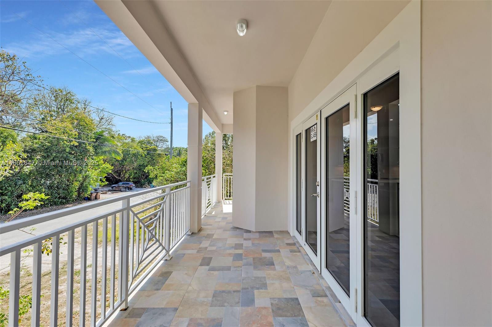 14 Tarpon Ave Property Photo 3
