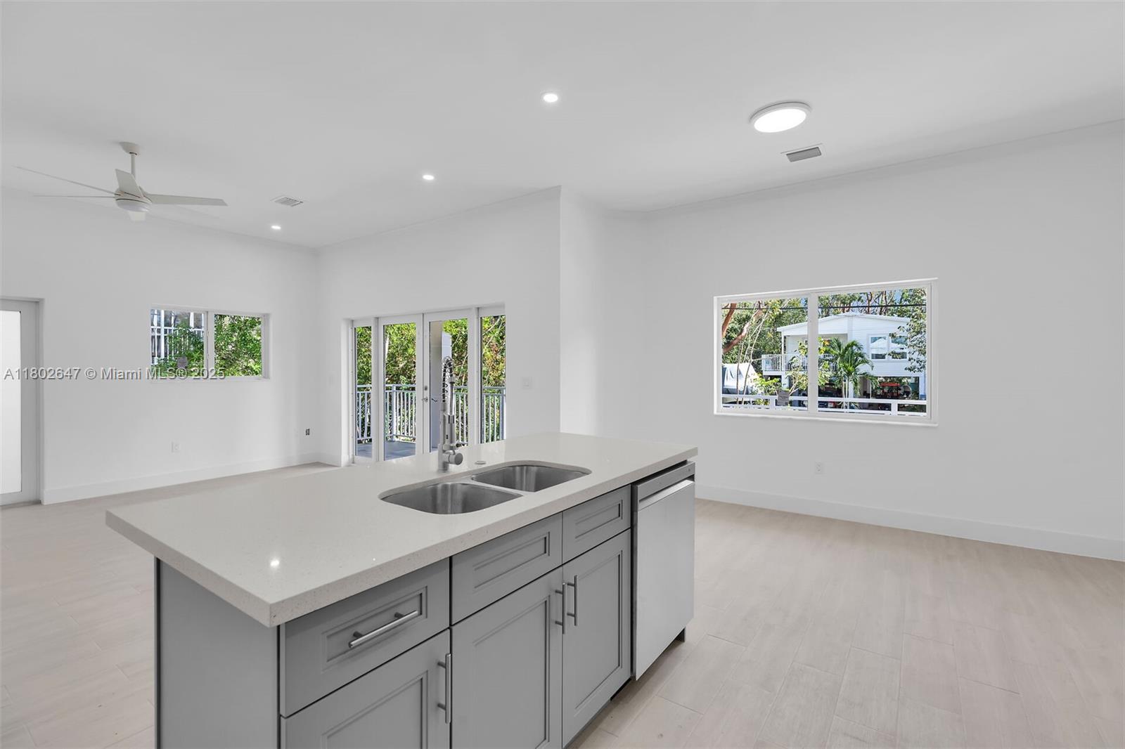 14 Tarpon Ave Property Photo 12