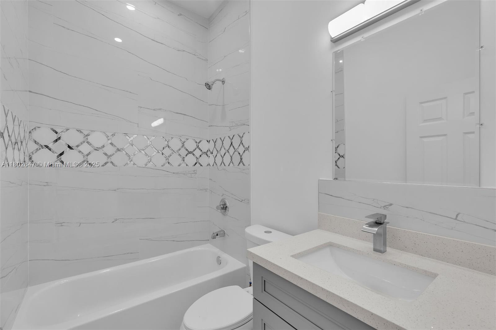 14 Tarpon Ave Property Photo 22