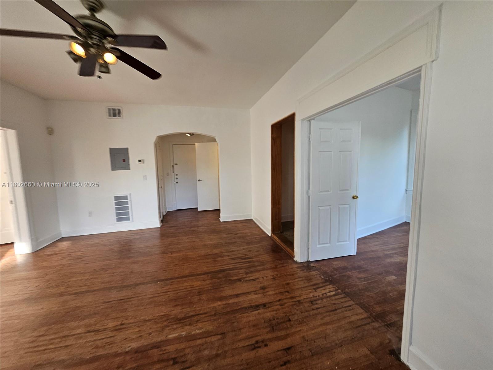 900 16th St 207 Property Photo 23