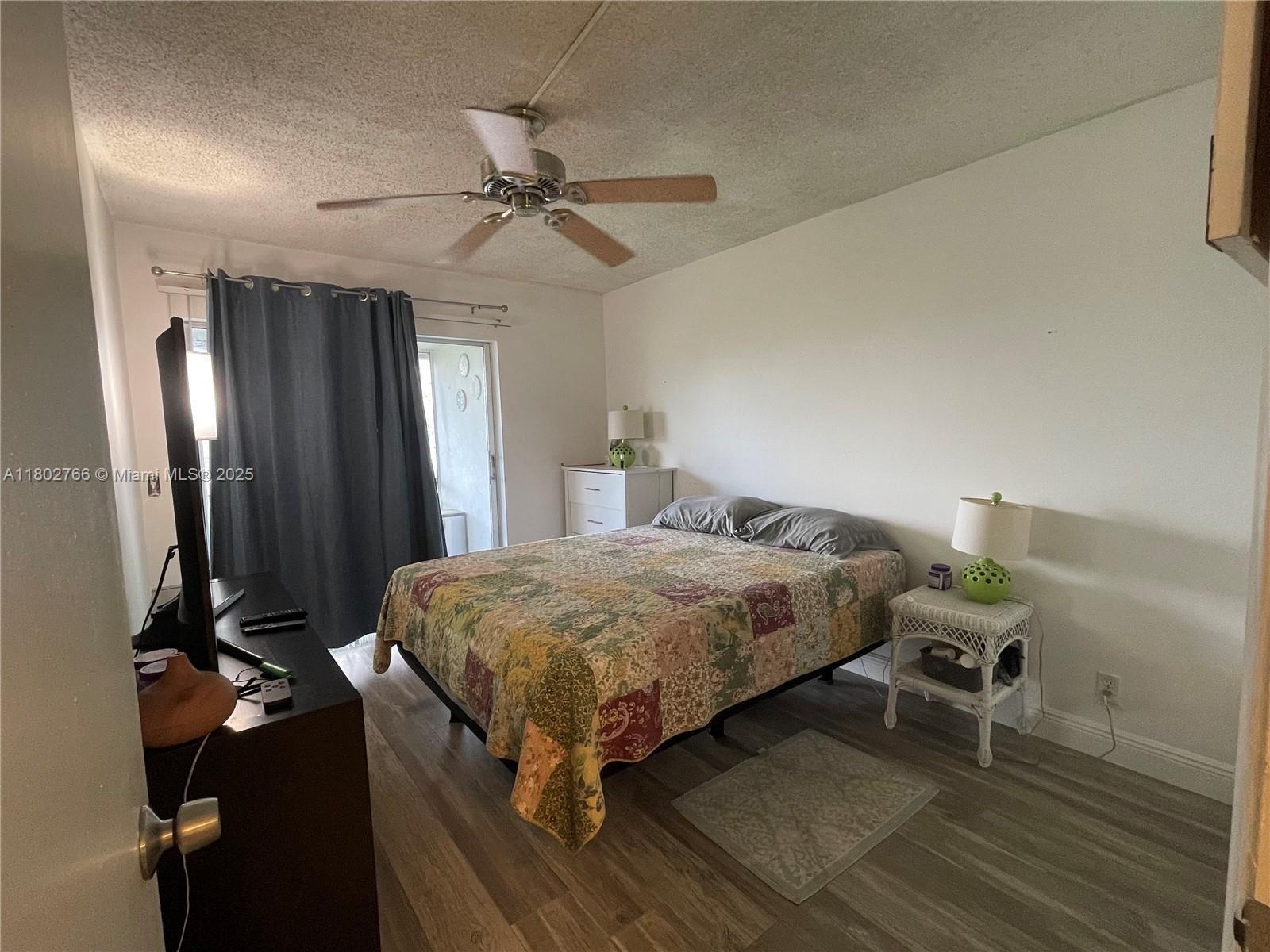 279 Markham M M Property Photo 11