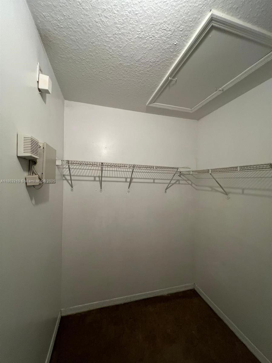 1260 Se 31st Ct 201-34 Property Photo 15