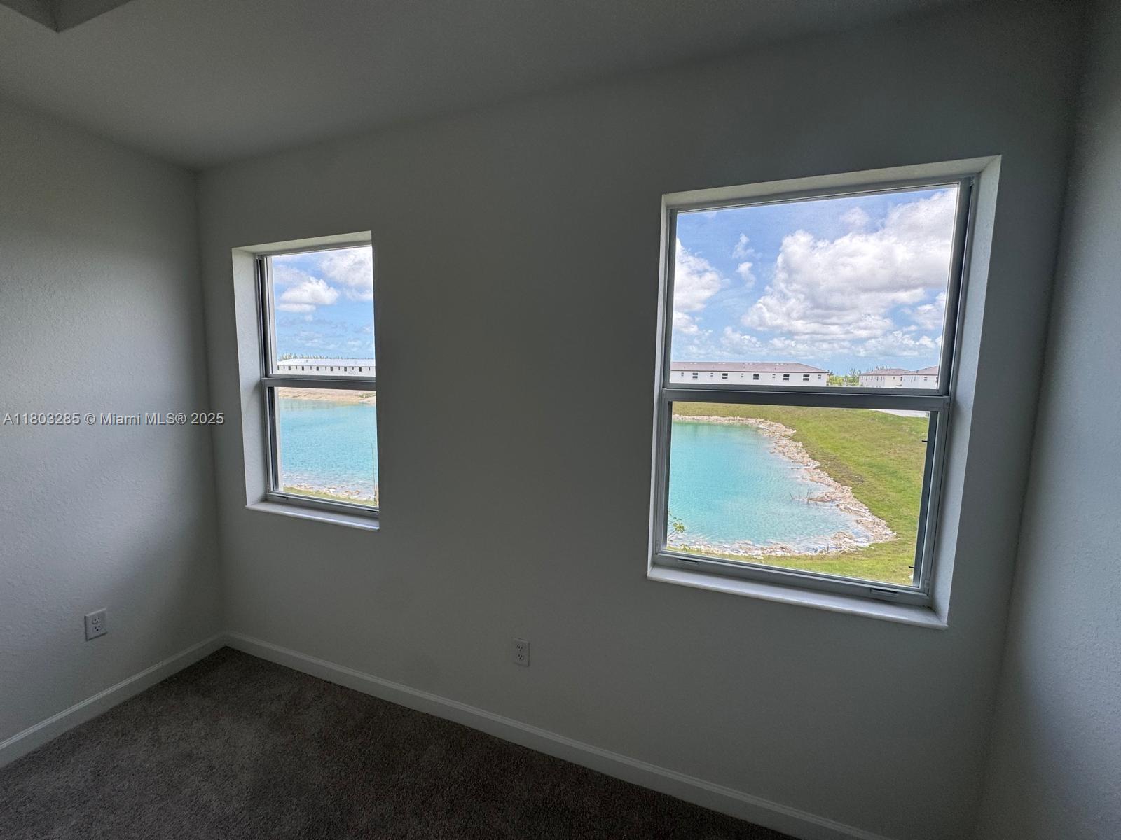 2825 Se 25 . Property Photo 5