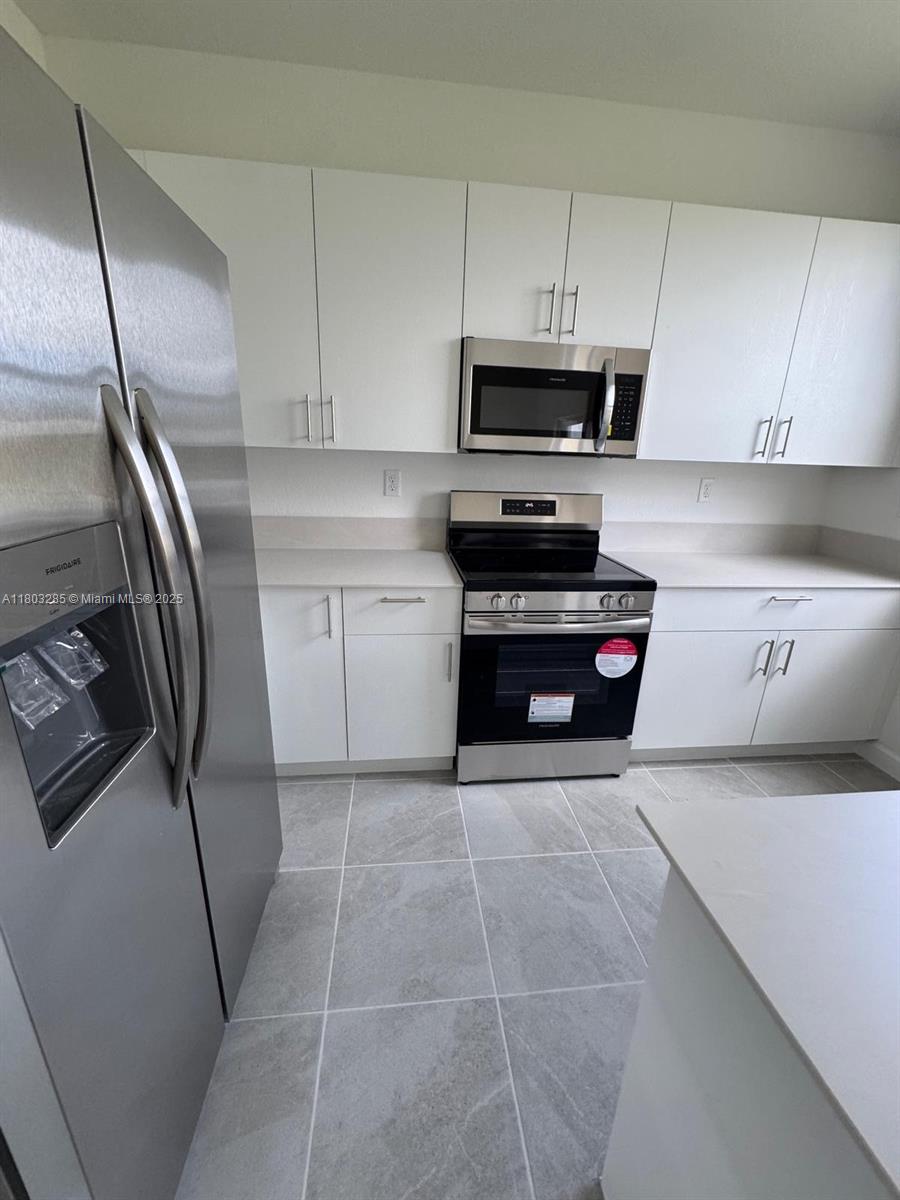 2825 Se 25 . Property Photo 16