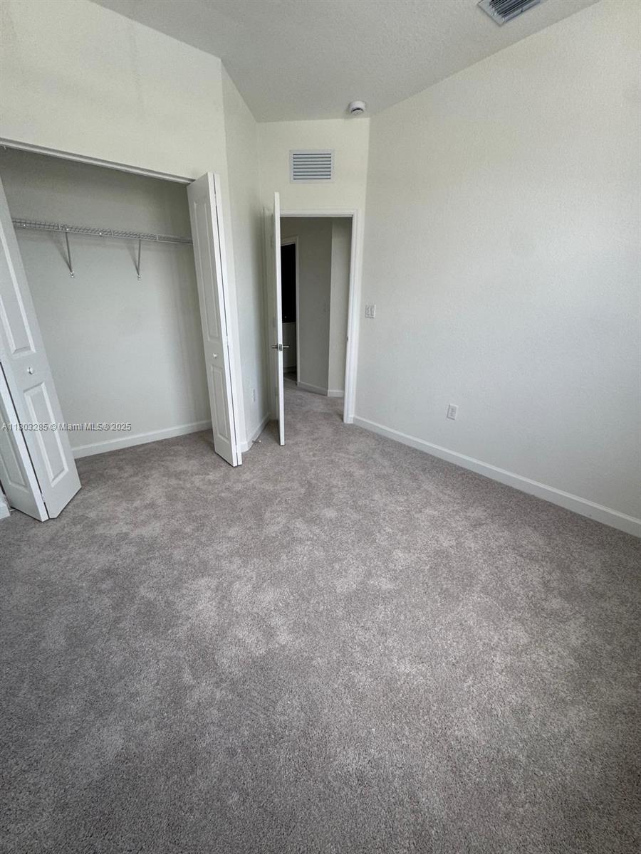 2825 Se 25 . Property Photo 35
