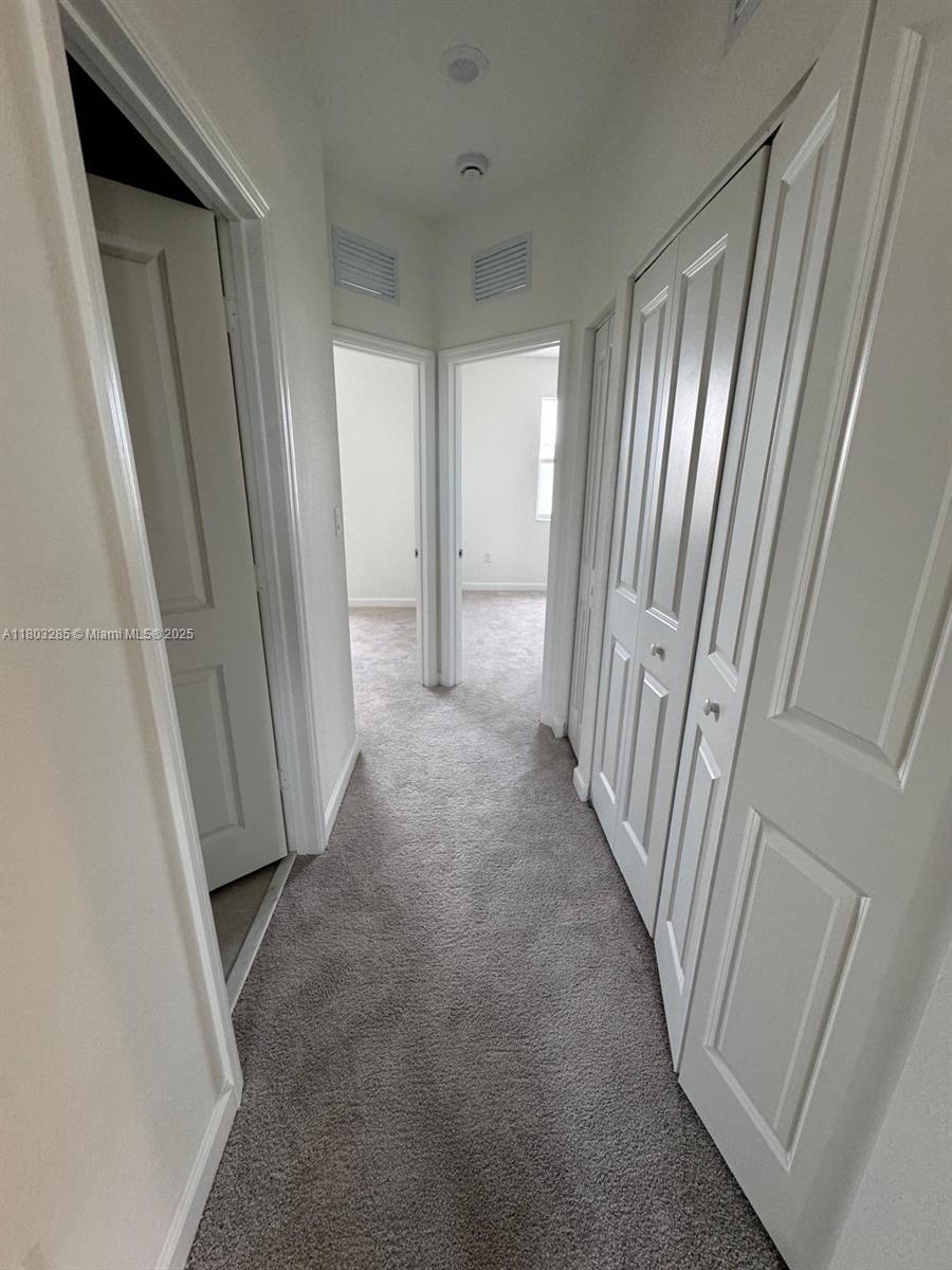 2825 Se 25 . Property Photo 42