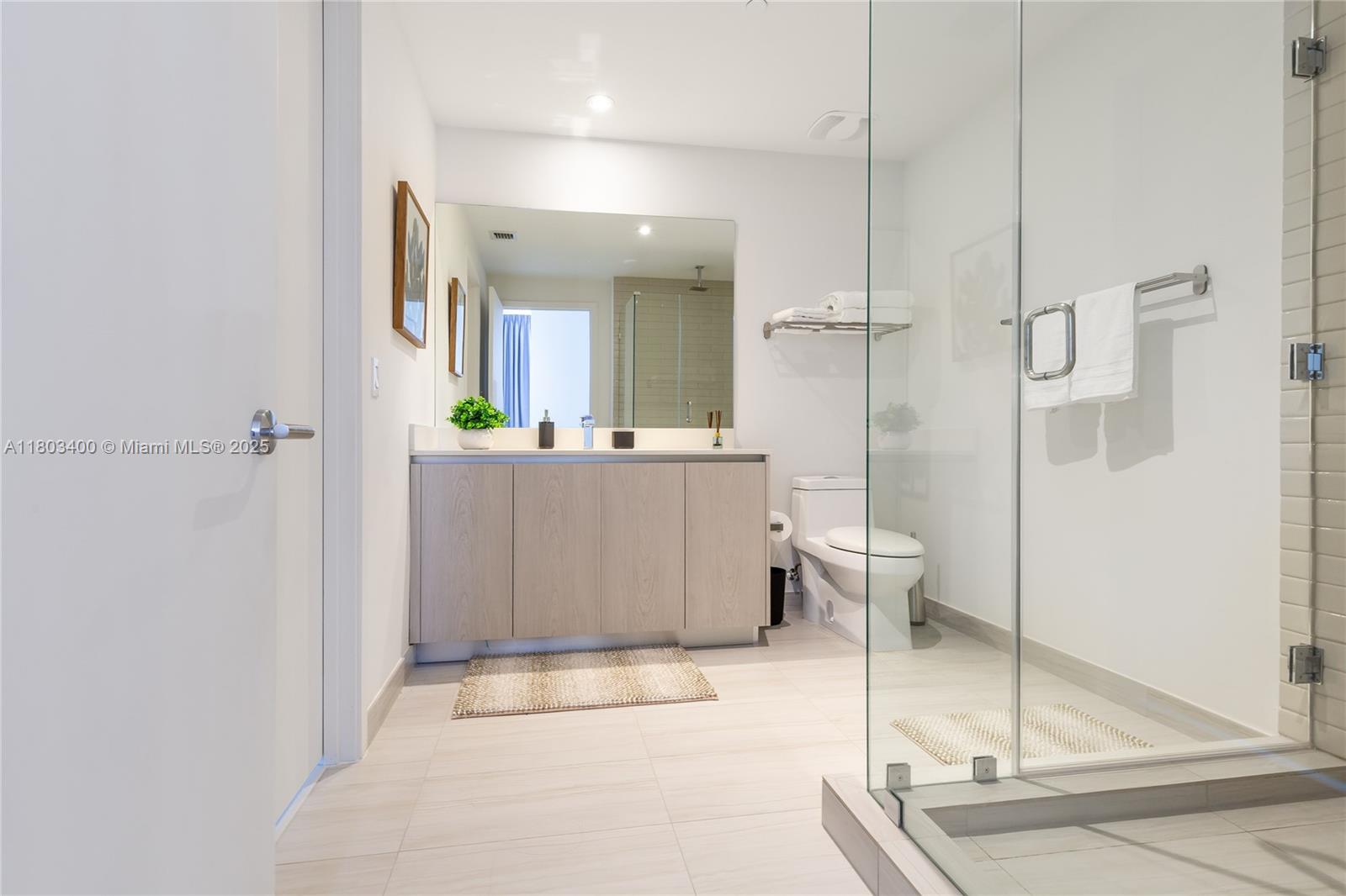 4010 S Ocean Dr T4303 Property Photo 18