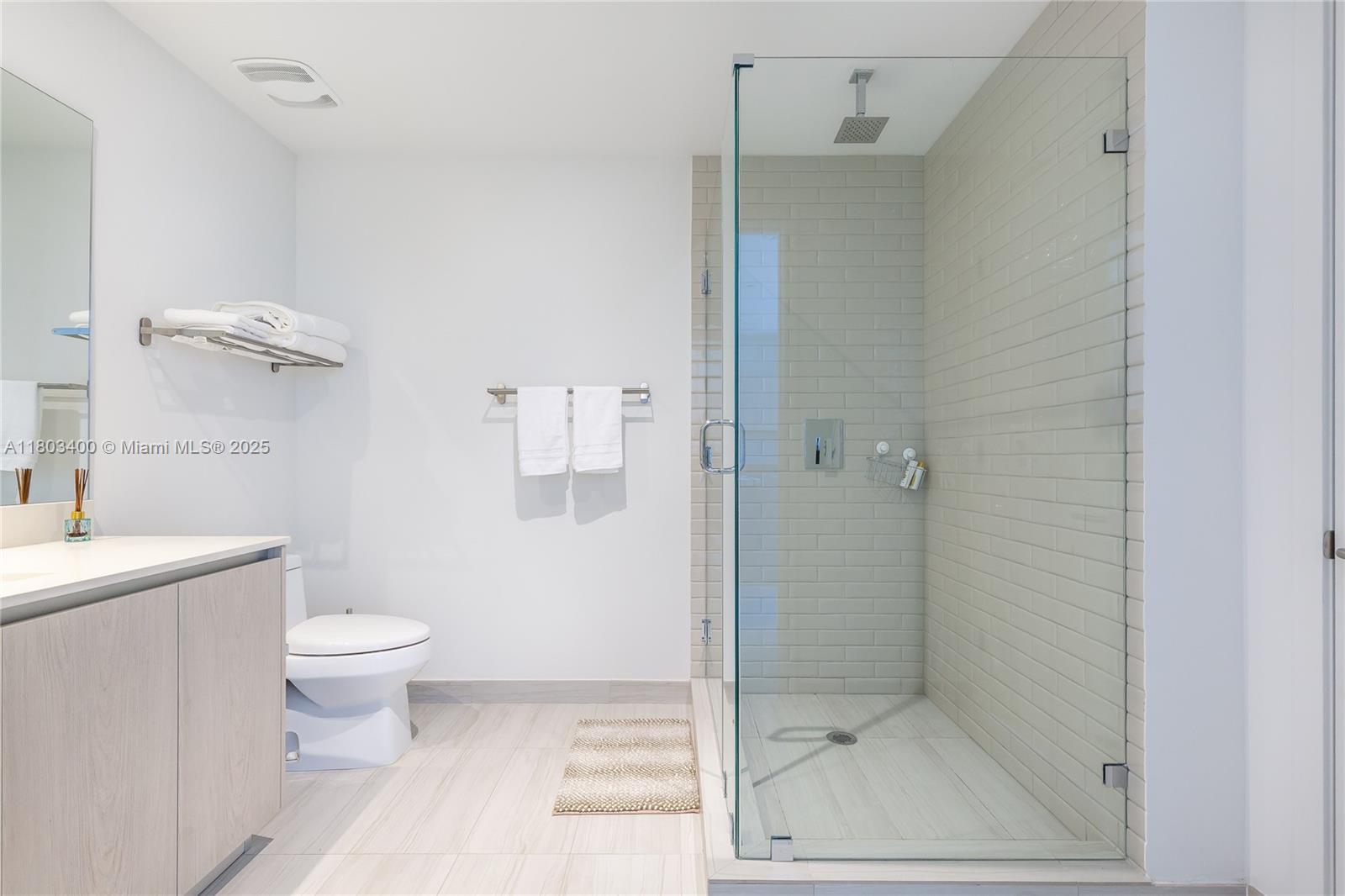 4010 S Ocean Dr T4303 Property Photo 19