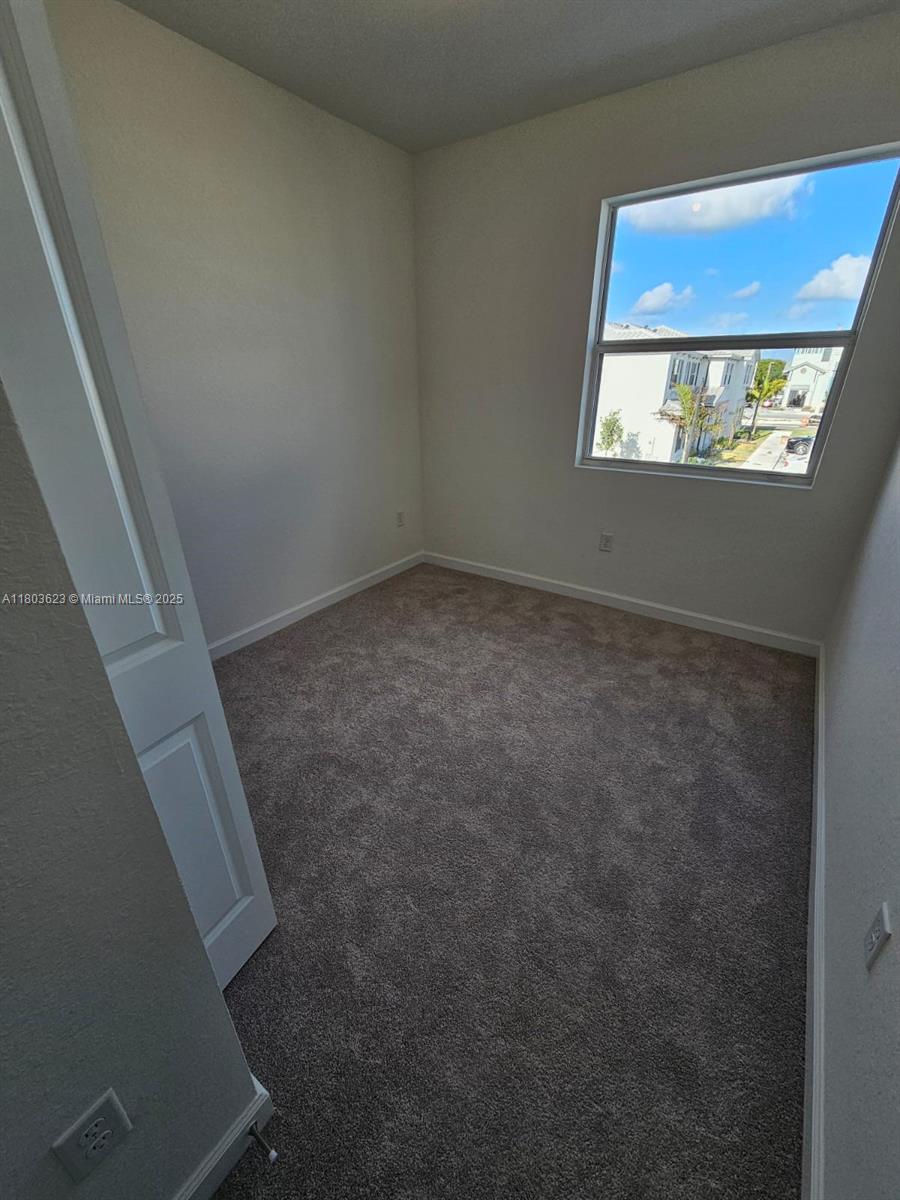 96 Se 11 Ct 0 Property Photo 13