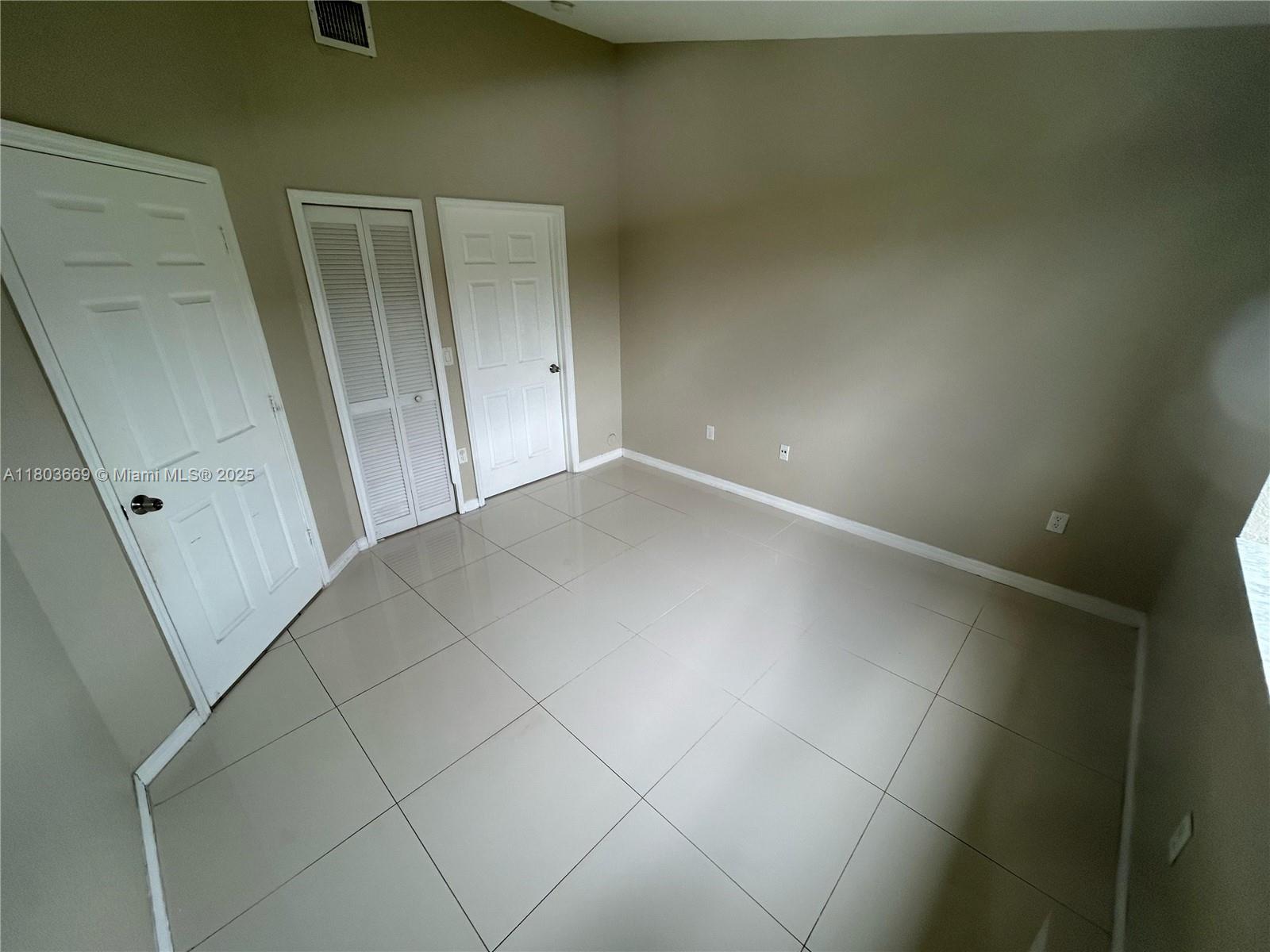 61 Ne 13th Ave 11 Property Photo 7