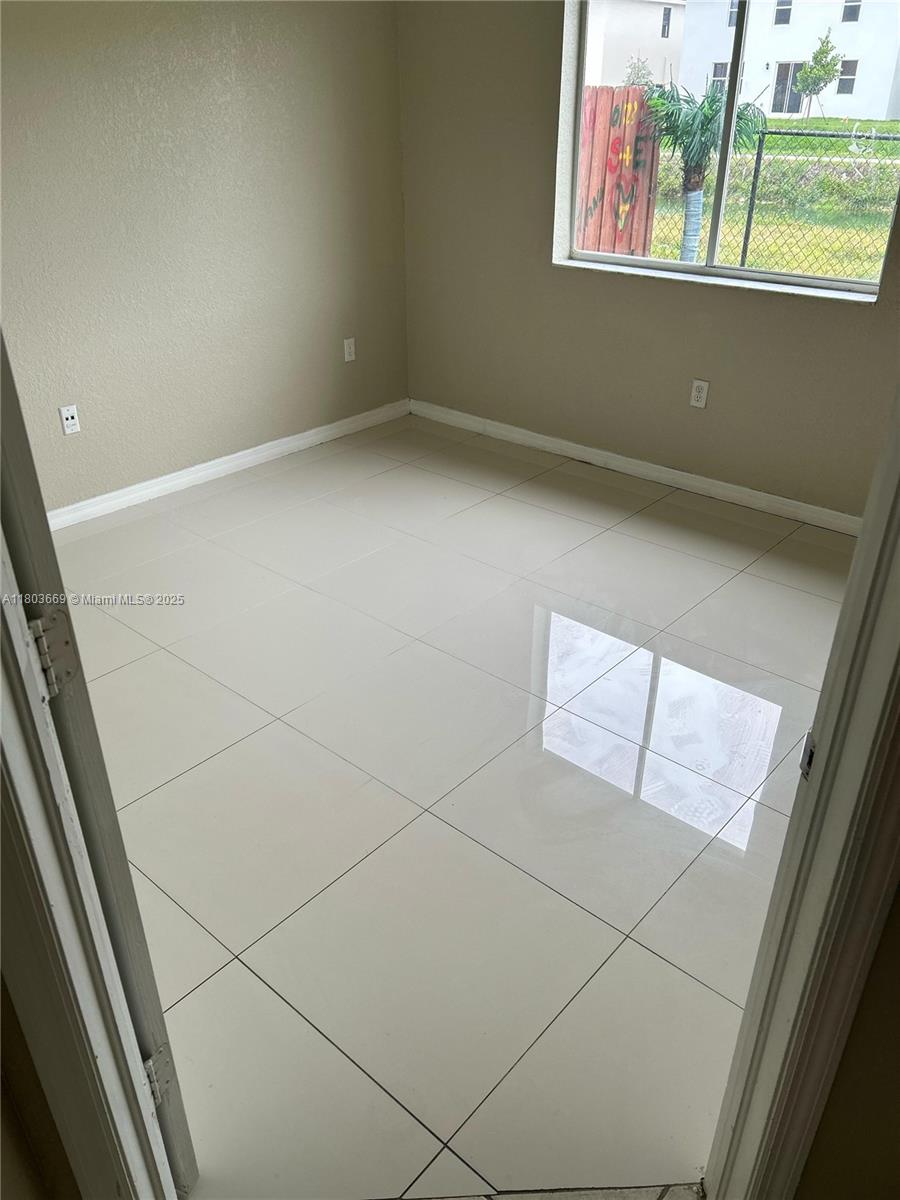 61 Ne 13th Ave 11 Property Photo 8