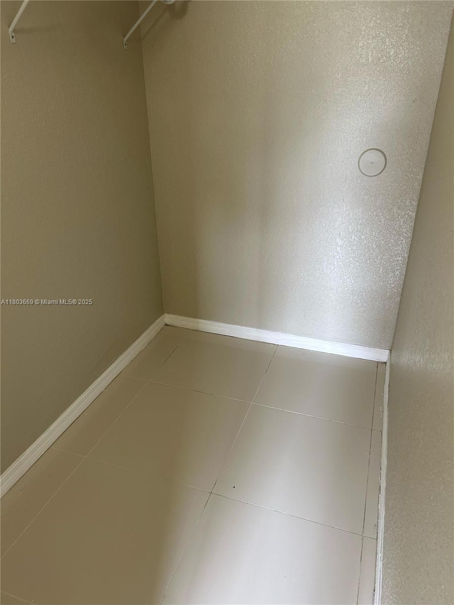 61 Ne 13th Ave 11 Property Photo 9