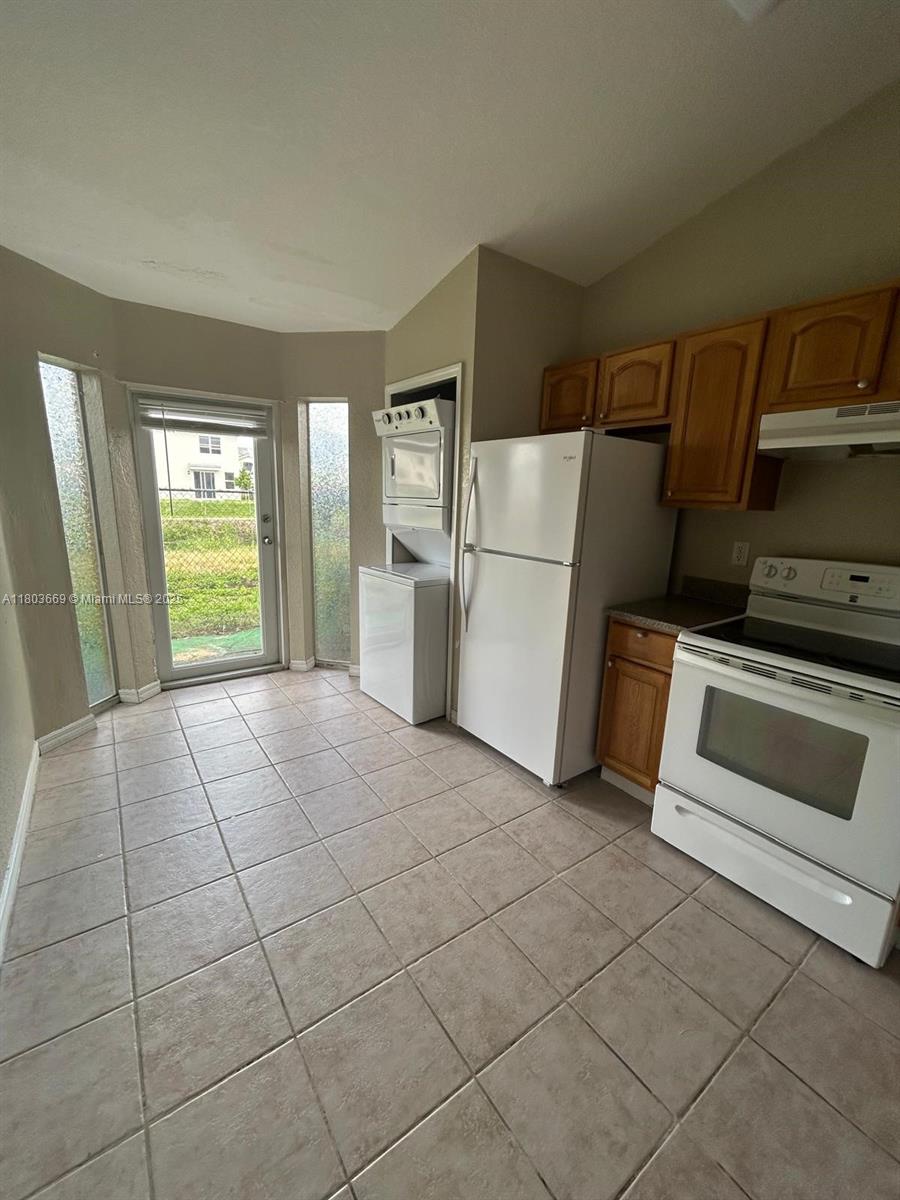 61 Ne 13th Ave 11 Property Photo 13