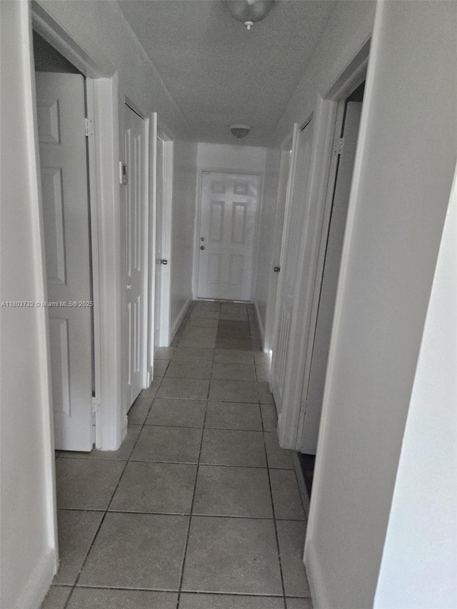 585 Nw 15th St 0 Property Photo 14