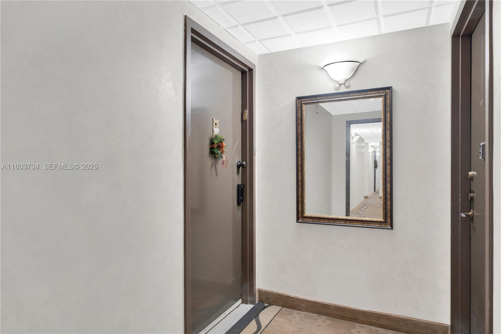 1400 Saint Charles Pl L4 Property Photo 5