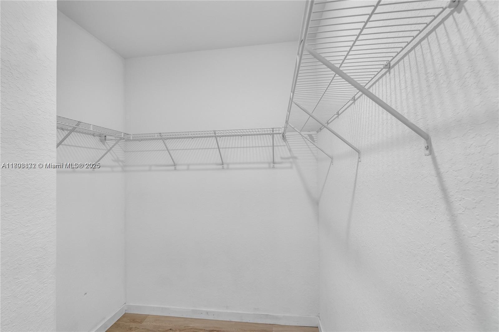 1871 Se 9th Ter Property Photo 11