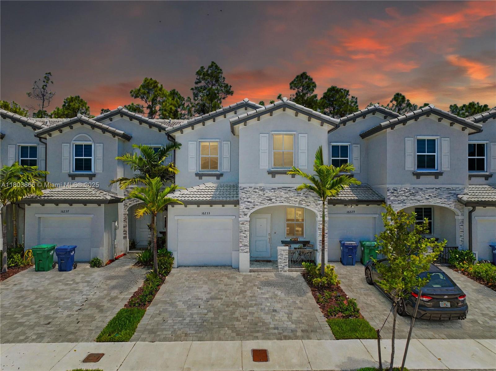 16233 SW 290th Ter Property Photo 1