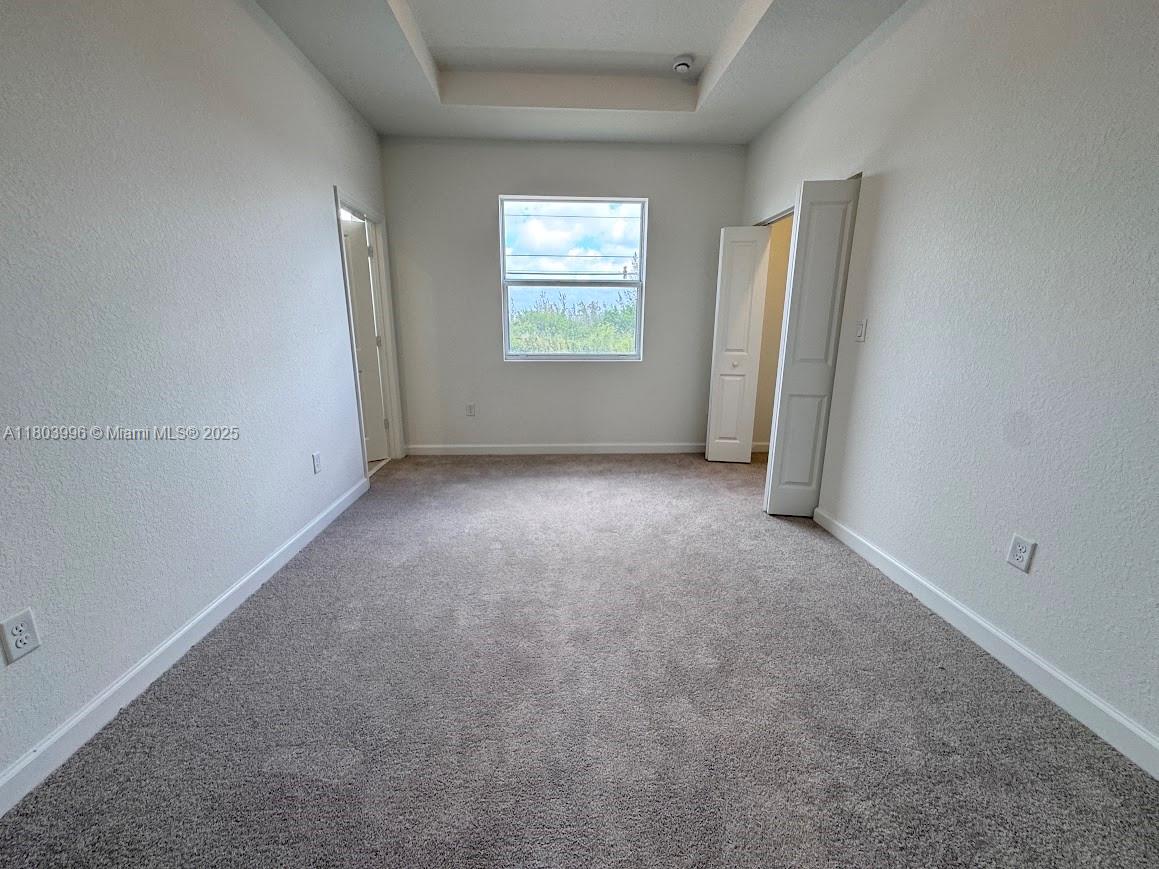 1182 Se Palm Terrace . Property Photo 11