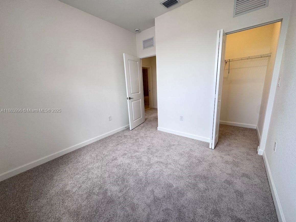 1182 Se Palm Terrace . Property Photo 18