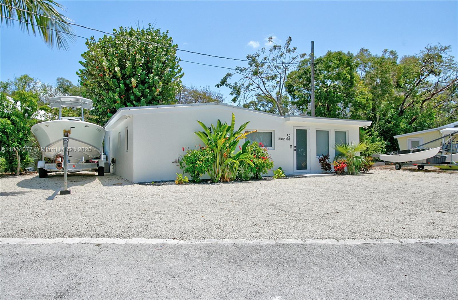 32 Pirates Dr Property Photo