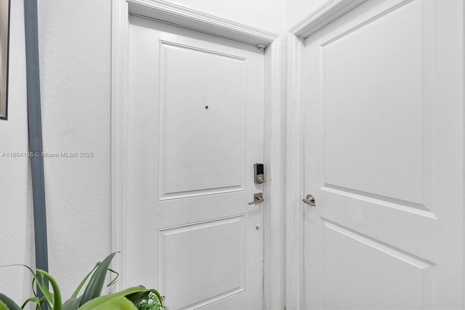 666 Sw 12th St 666 Property Photo 12