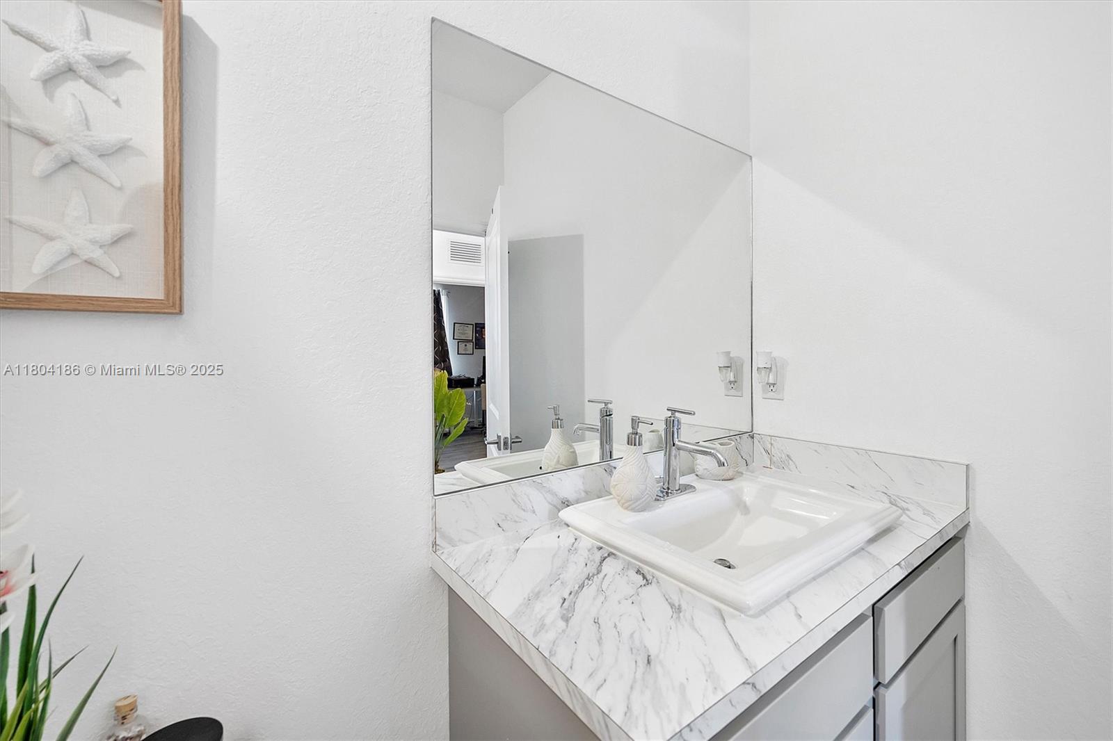 666 Sw 12th St 666 Property Photo 15
